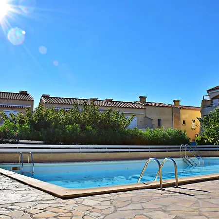 2 Pieces Avec Terrasse A Marseillan-plage - Fr-1-387-78
